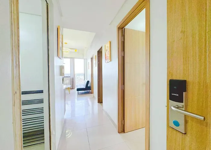 Center Near Mall Big 2 Bedroom 2 Restroom View Family-friendly Shore 2 Tower 1