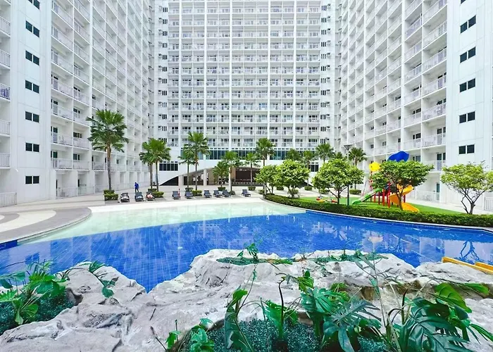 Center Near Mall Big 2 Bedroom 2 Restroom View Family-friendly Shore 2 Tower 1 Apartment